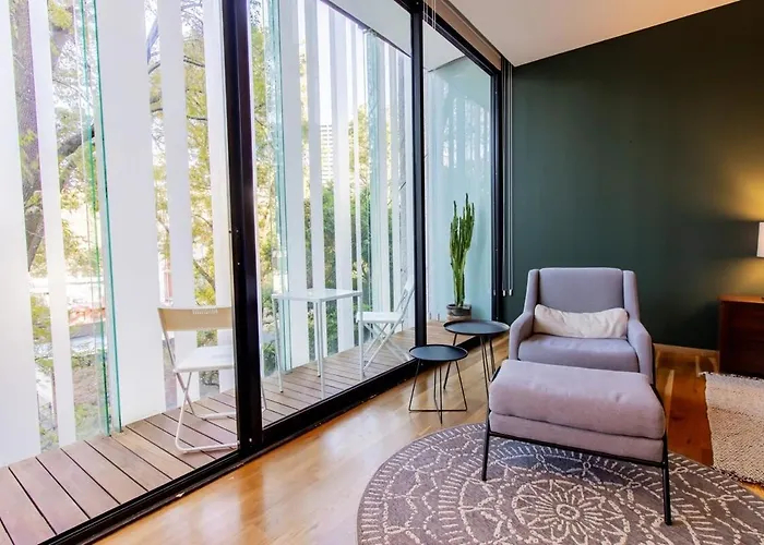 Apartment Capitalia Elegant Loft With Urban Energy *